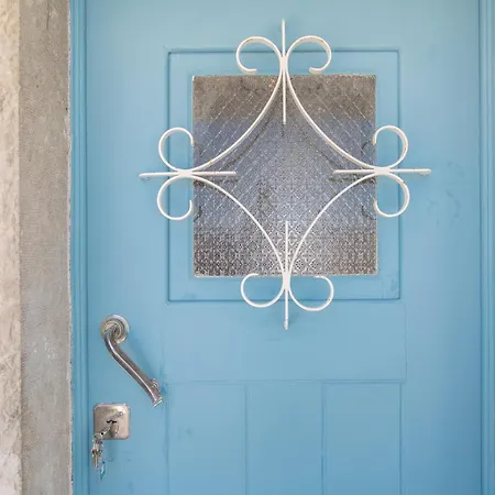 Beguest Blue Family *